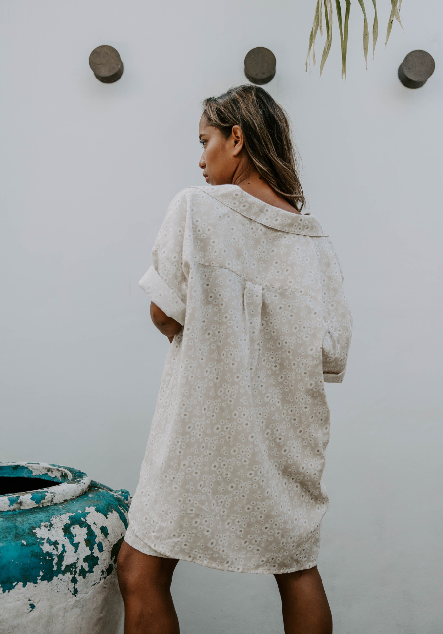 Miann & Co Womens - Rebecca Wide Neck Shirt - Daisy